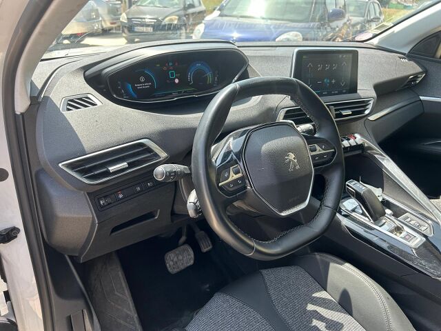 PEUGEOT 3008 ALLURE 1.6 PHEV HYBRID AUTO SPANISH LHD IN SPAIN 81000 MILES 2020